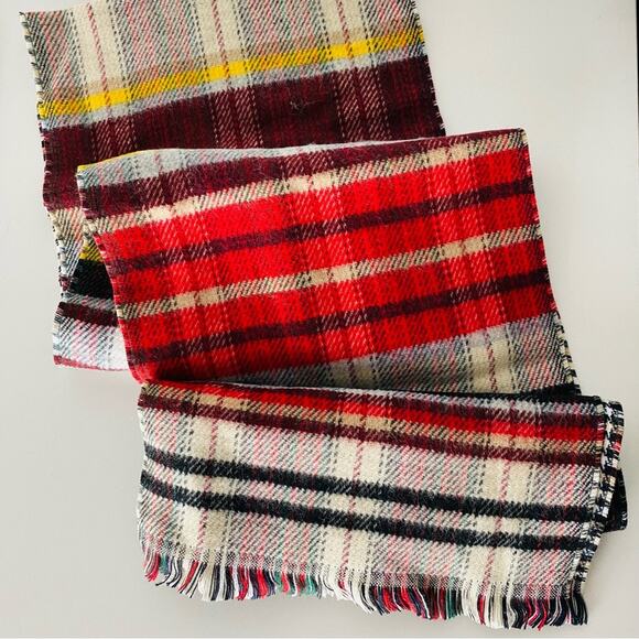 NEW NORDSTROM Black White Contrast Plaid Knit Tassel Woven Classic Scarf Wrap - Picture 9 of 10